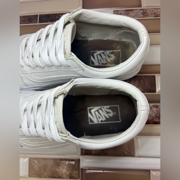 Vans Old Skool Classic Tumble Shoe white leather size 7 in women size 5.5 in men - Picture 13 of 15